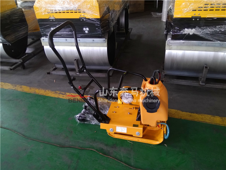 1536199544618008.jpg 小型壓路機 (520).jpg